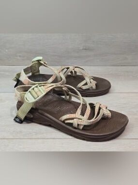 Chaco Zvolv X2 Green Orange Brown Waterpoof Strap Hiking Trail Sandals-Womens 7